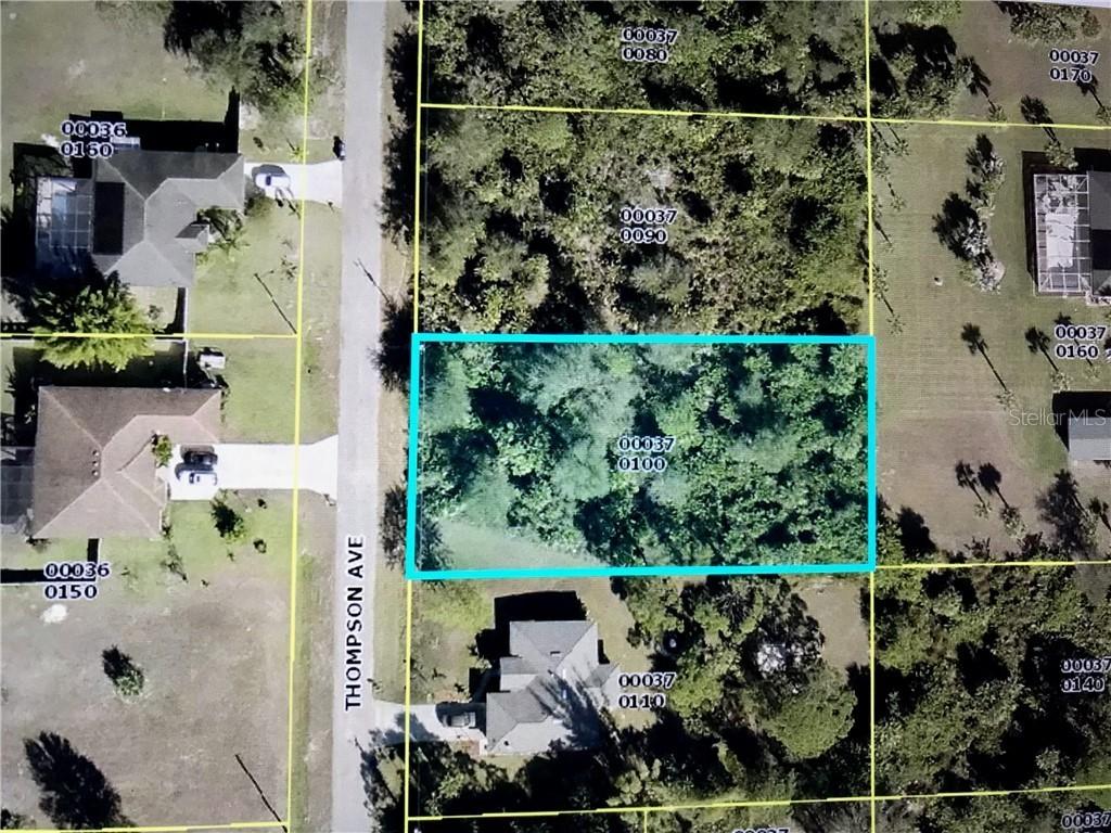 704 Thompson Ave., Lehigh Acres, FL 33972