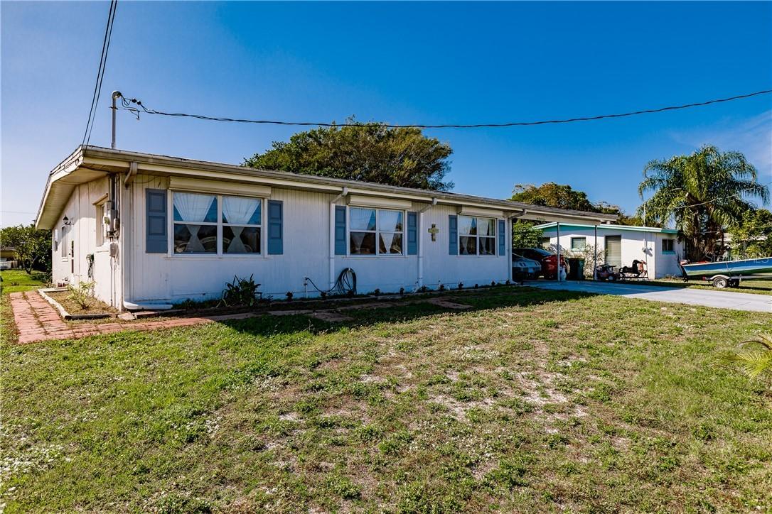 681 Sharon Cir., Port Charlotte, FL 33952