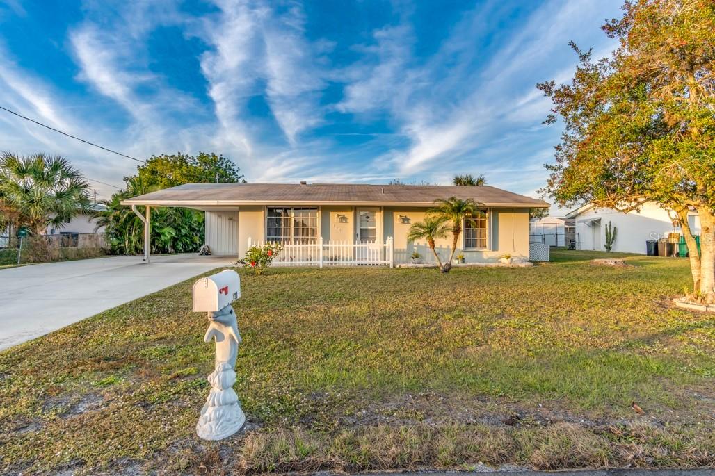 120 Arlington Ct., Port Charlotte, FL 33952