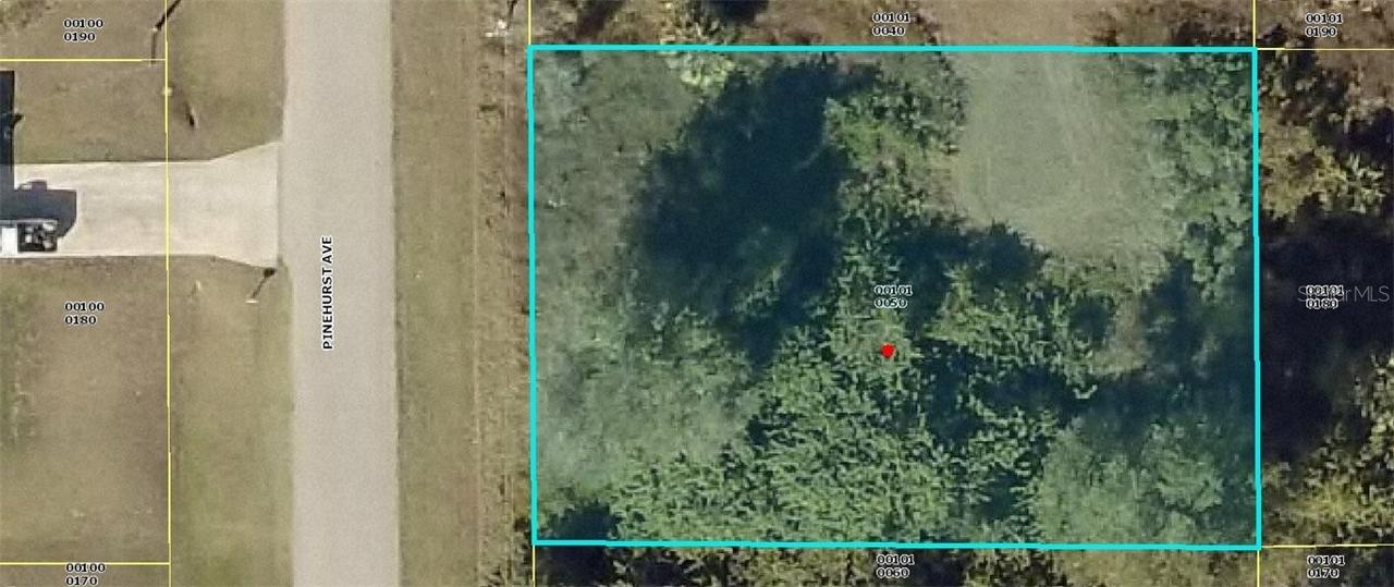 423 Pinehurst Ave., Lehigh Acres, FL 33974