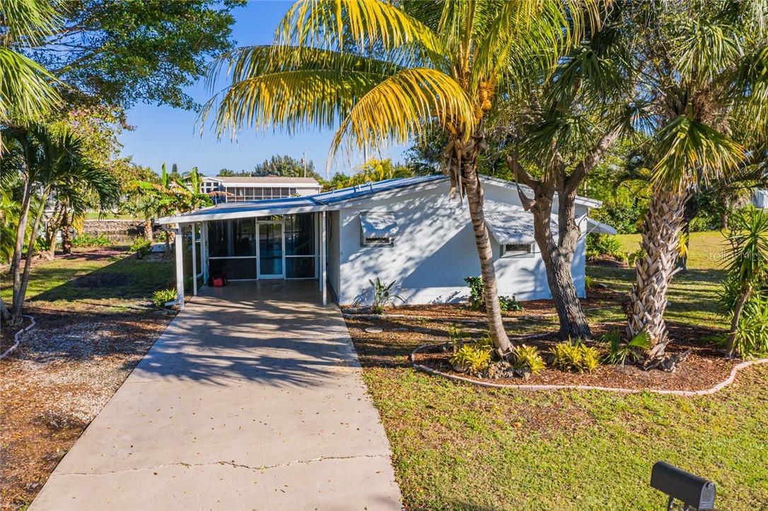 730 Longbeach Ct., Punta Gorda, FL 33950