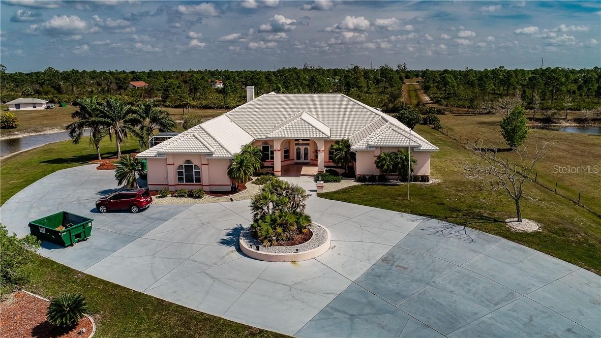 17400 White Water Ct., Punta Gorda, FL 33982