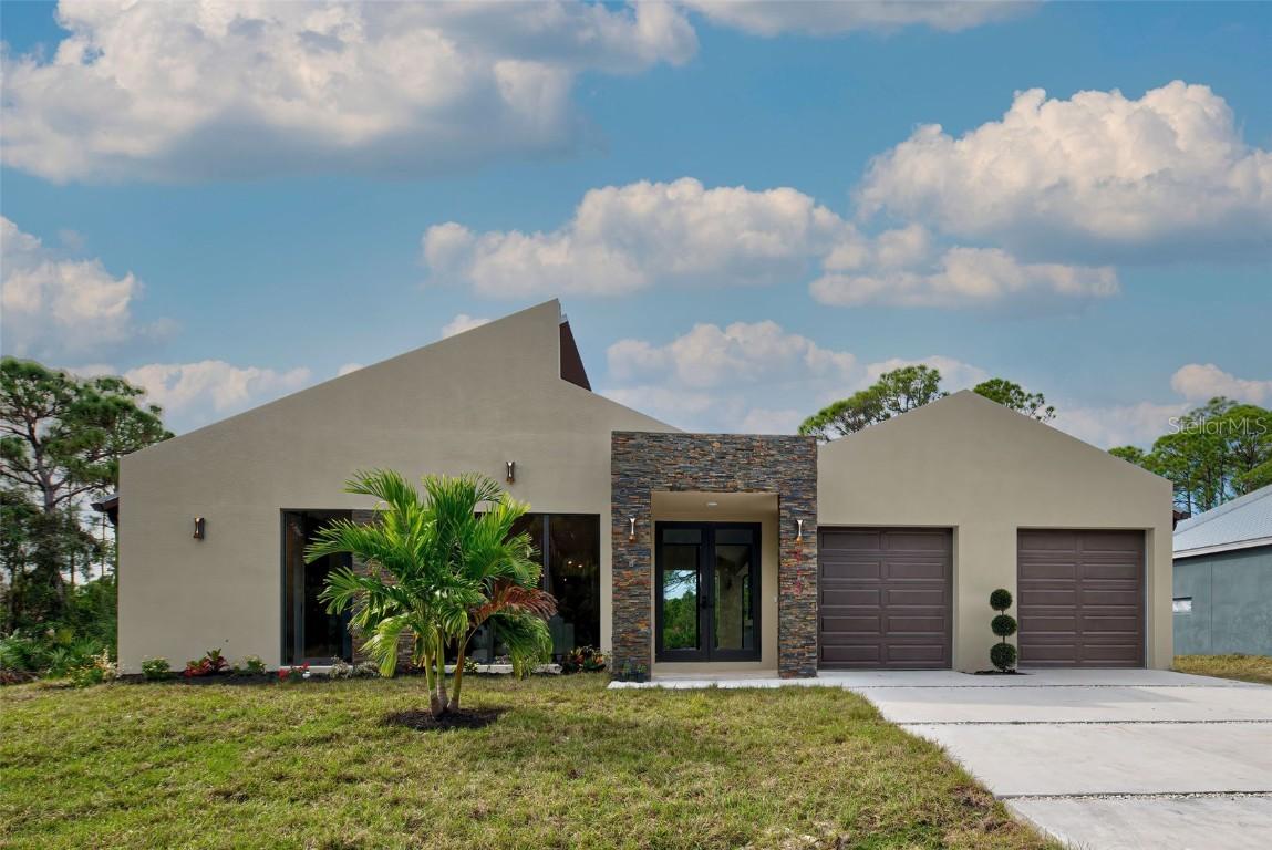8175 Dittmar St., Port Charlotte, FL 33981