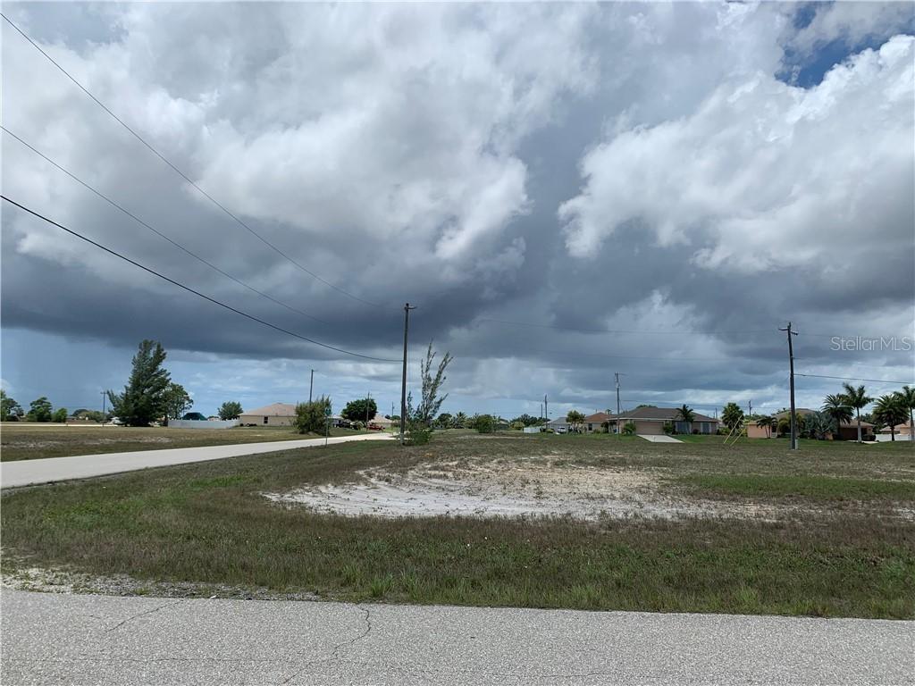 1620 NW 5th Ave., Cape Coral, FL 33993