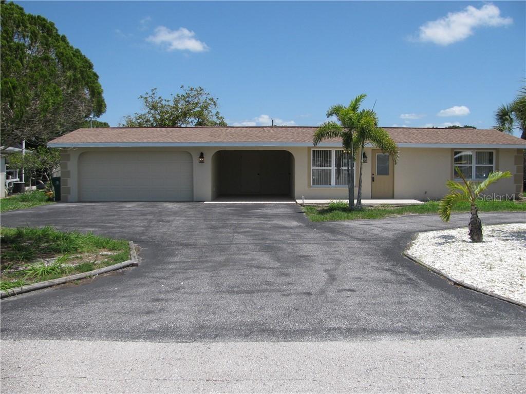 866 E 6th St., Englewood, FL 34223