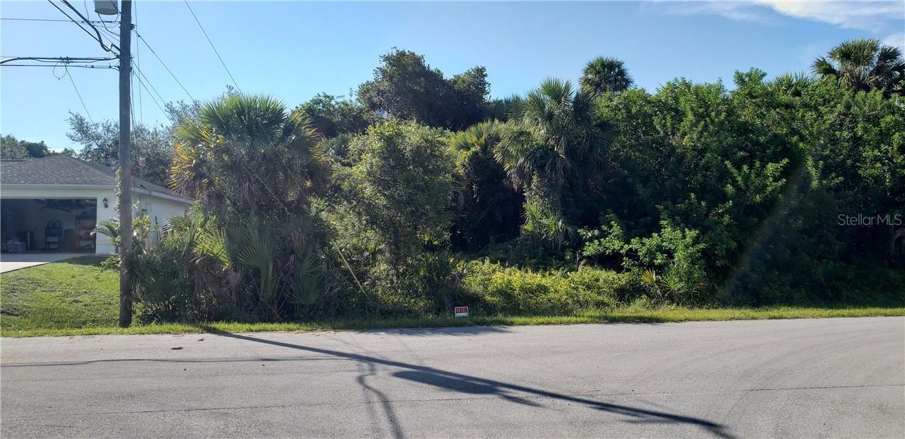 Geary Ter., North Port, FL 34288