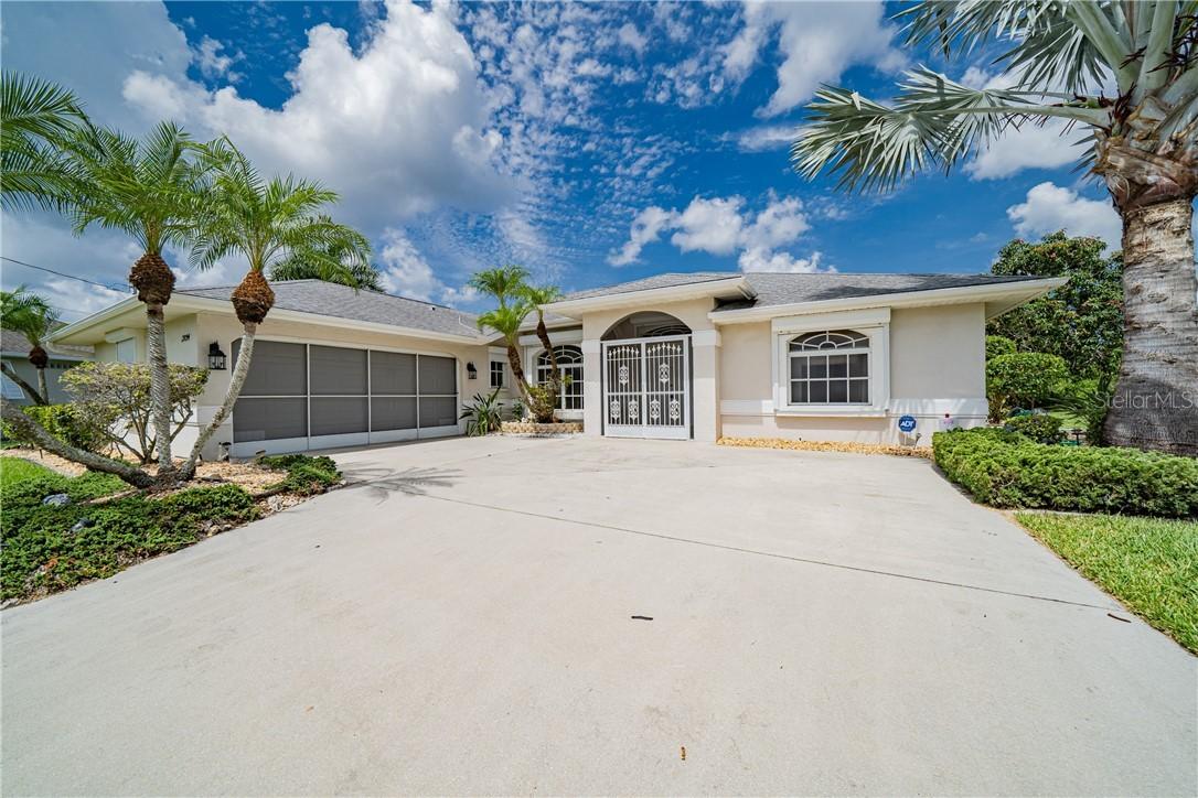 17094 Seashore Ave., Port Charlotte, FL 33948