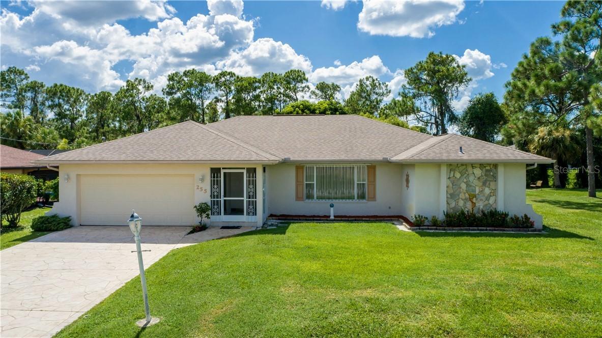 255 Kensington St., Port Charlotte, FL 33954