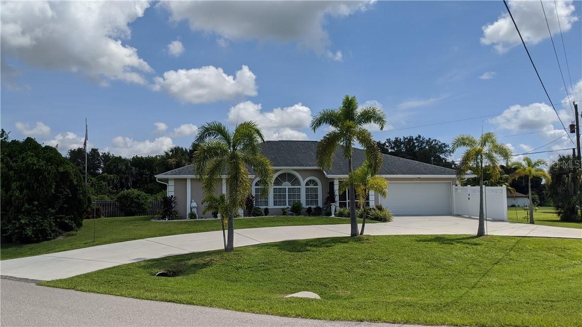 21562 Quesada Ave., Port Charlotte, FL 33952