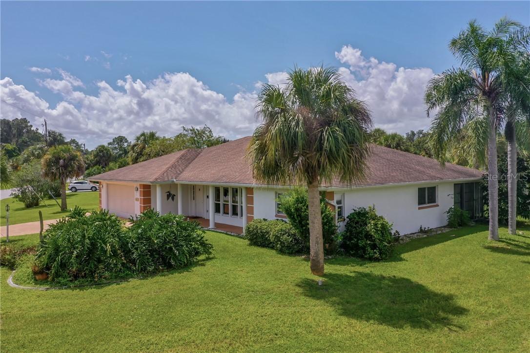 1011 Clearview Dr., Port Charlotte, FL 33953