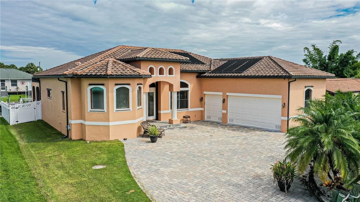 18654 Arapahoe Cir., Port Charlotte, FL 33948