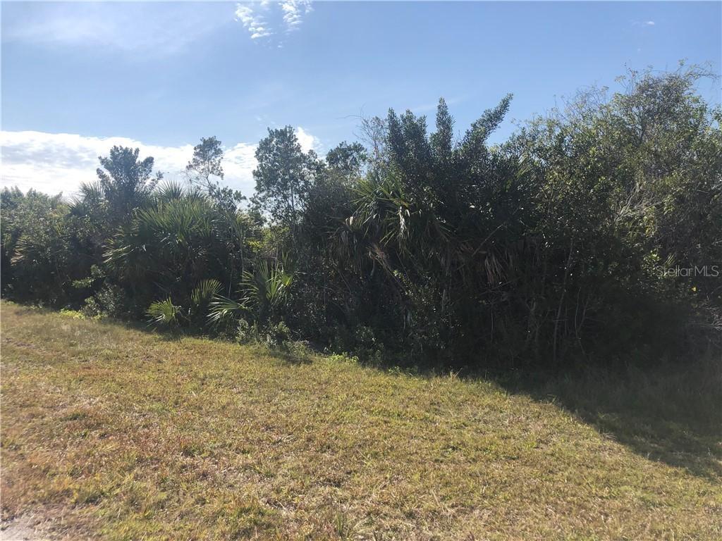 10467 Kingsville Dr Dr., Port Charlotte, FL 33981