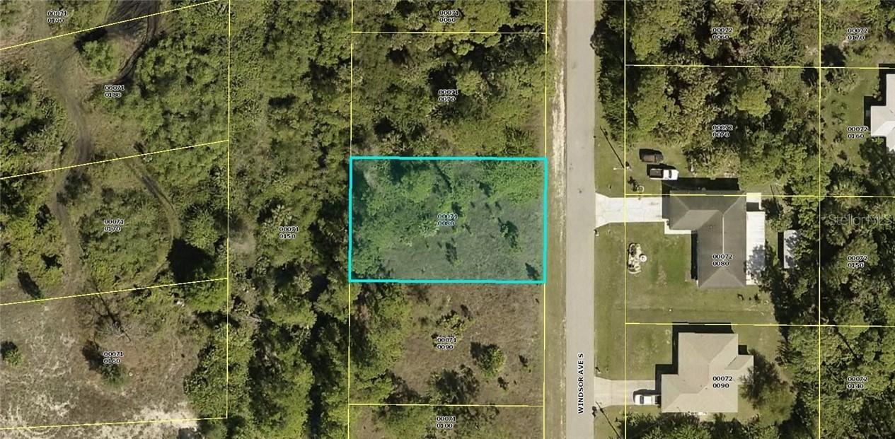 454 Windsor Ave., Lehigh Acres, FL 33974