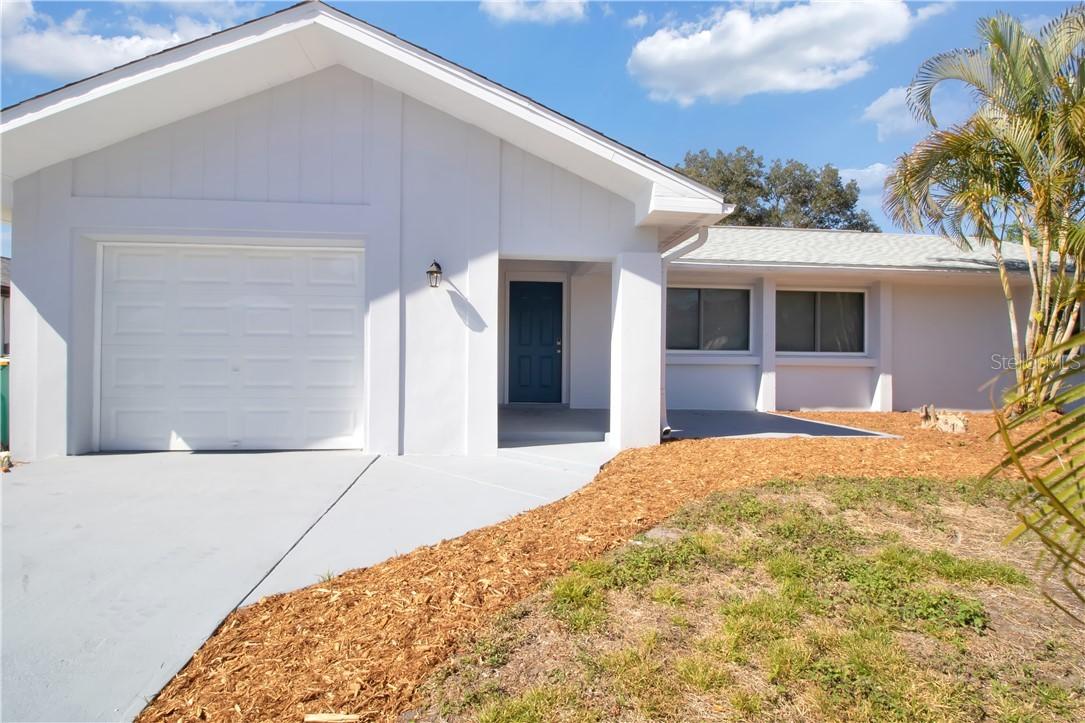 2105 Barksdale St., Port Charlotte, FL 33948