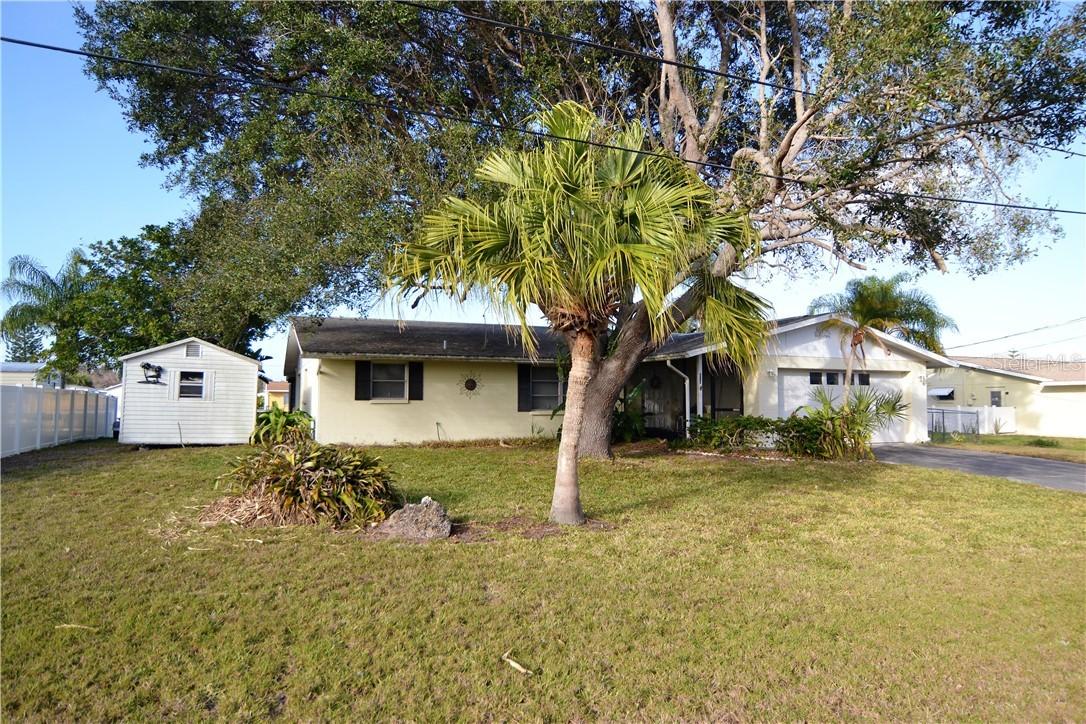 870 E 4th St., Englewood, FL 34223