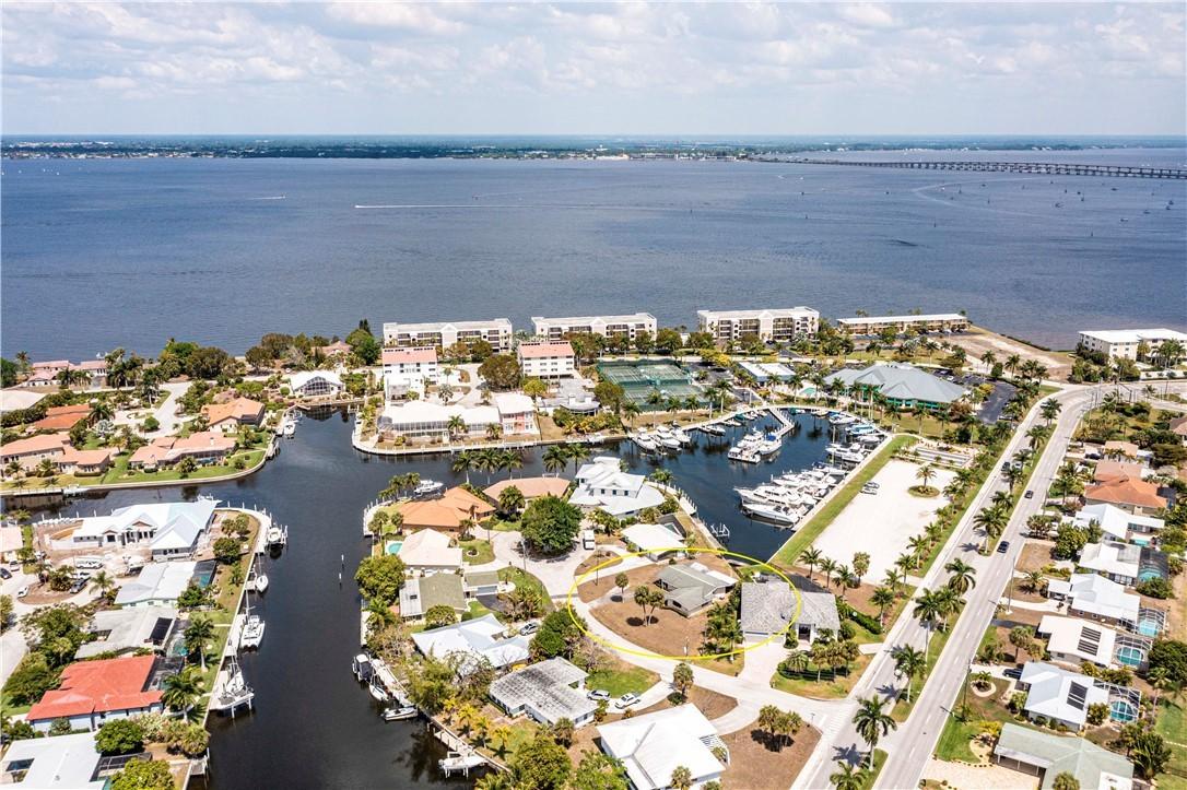 160 Donna Ct., Punta Gorda, FL 33950