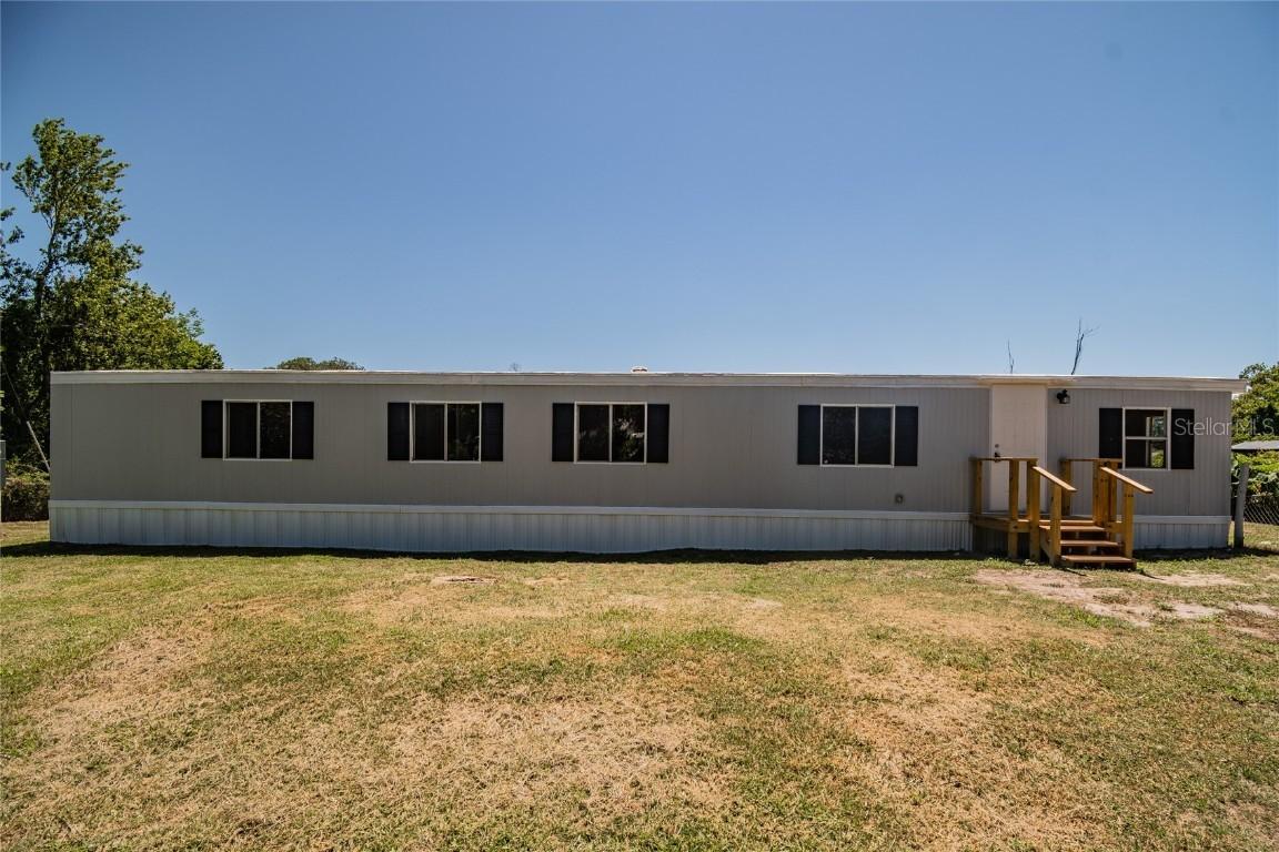 106 Myrtle Ln., Plant City, FL 33565