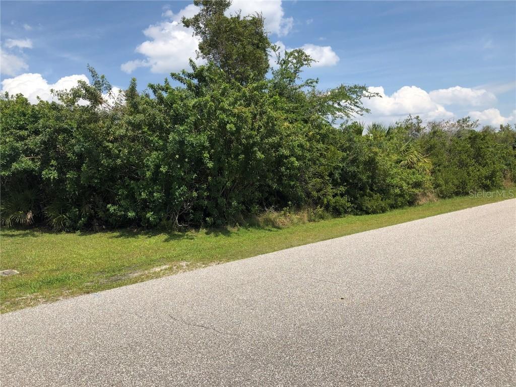 5270 Kempson Ln., Port Charlotte, FL 33981