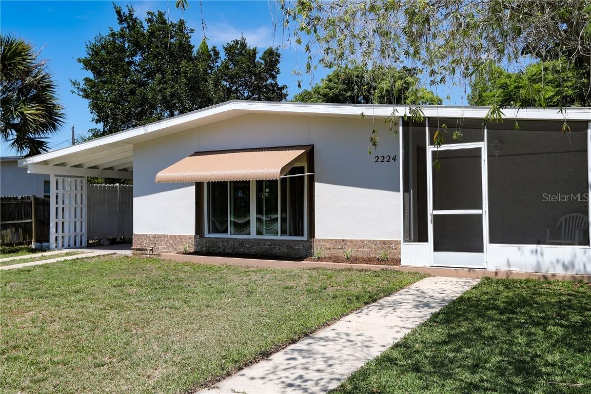 2224 Conway Blvd., Port Charlotte, FL 33952