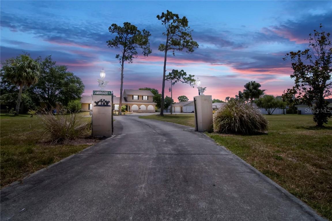 40 Norman St., Port Charlotte, FL 33954