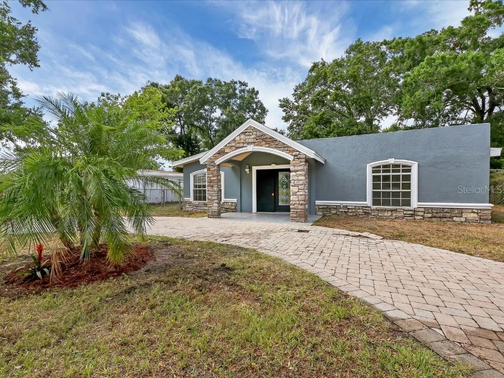 2905 W Saint Conrad St., Tampa, FL 33607