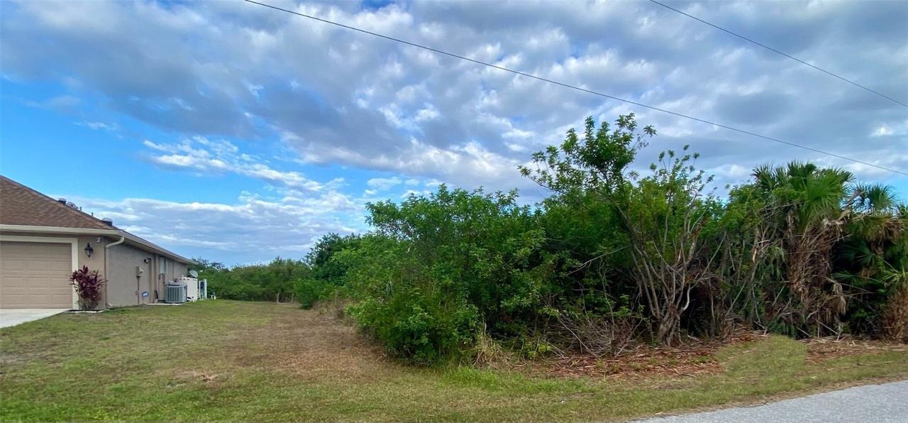 6224 Kambach St., Port Charlotte, FL 33981