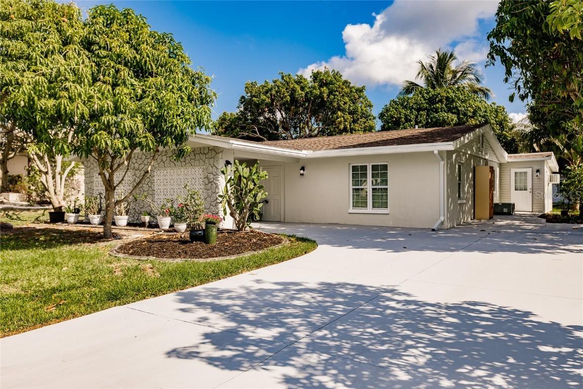 524 Tarpon Way, Punta Gorda, FL 33950