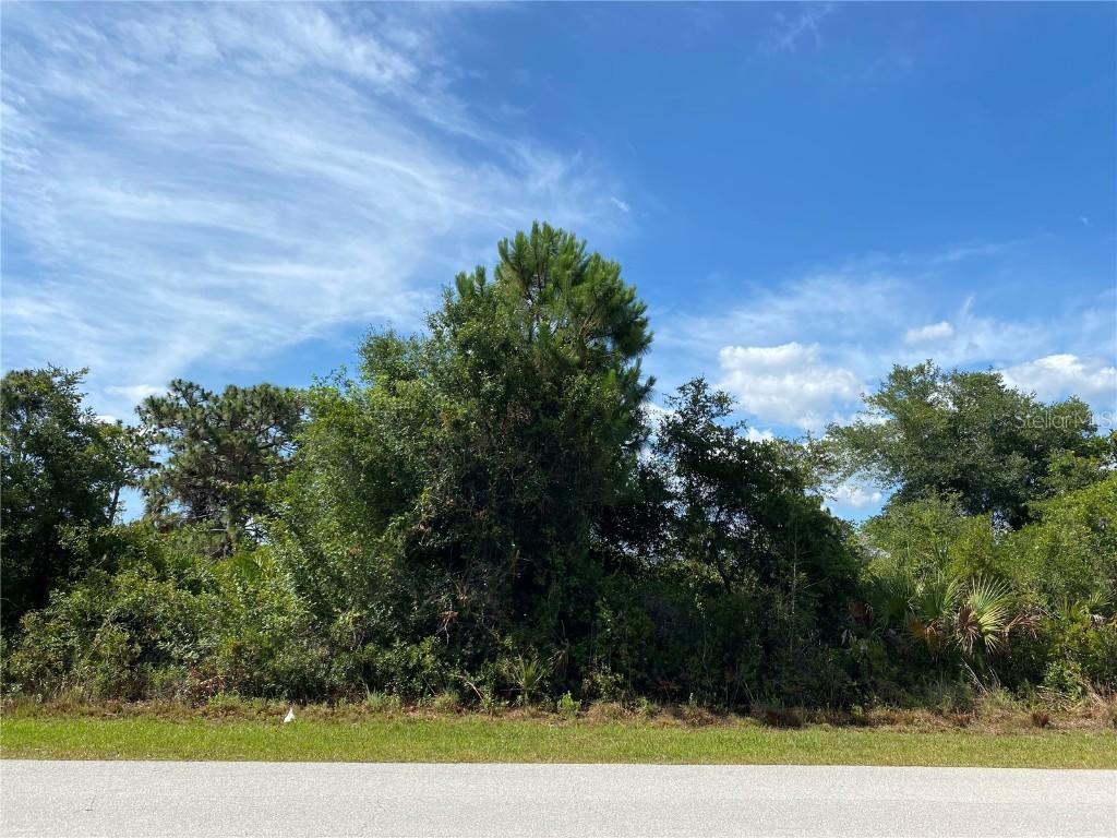 10486 Waterford Ave., Englewood, FL 34224