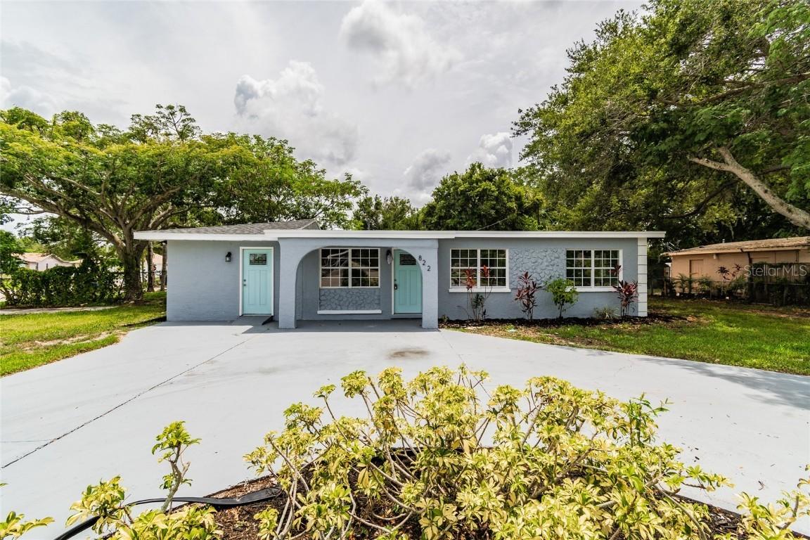 822 28th Street Cir., Bradenton, FL 34208