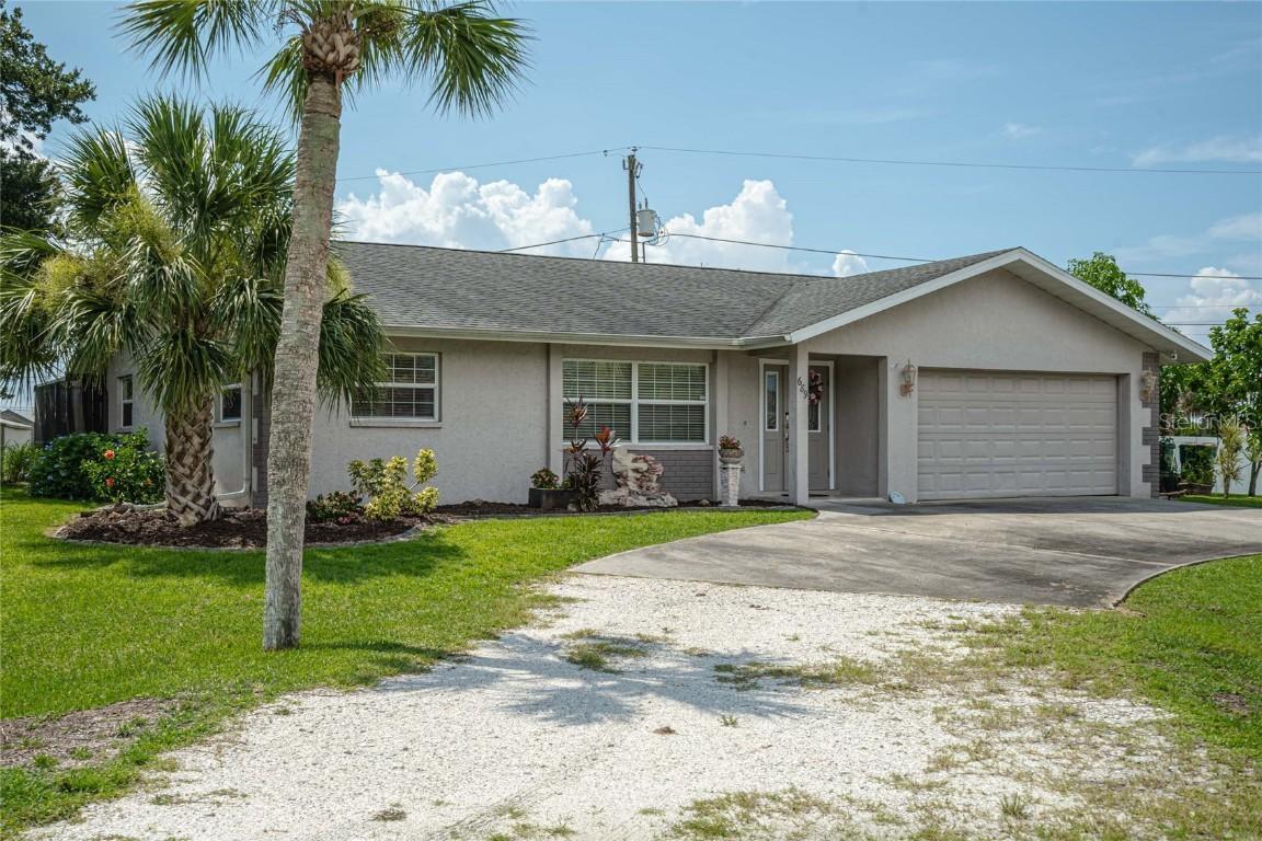 689 Ennis Ter., Port Charlotte, FL 33952