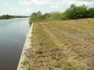 8292 Tecumseh Cir., Port Charlotte, FL 33981