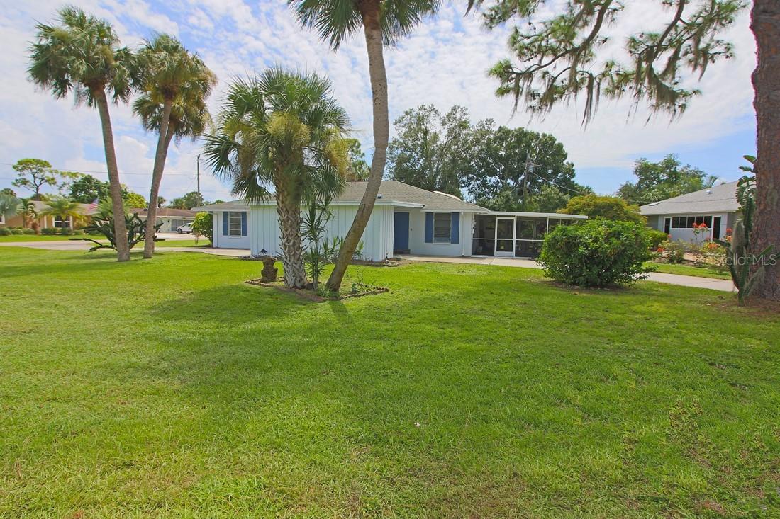 22225 Lancaster Ave., Port Charlotte, FL 33952