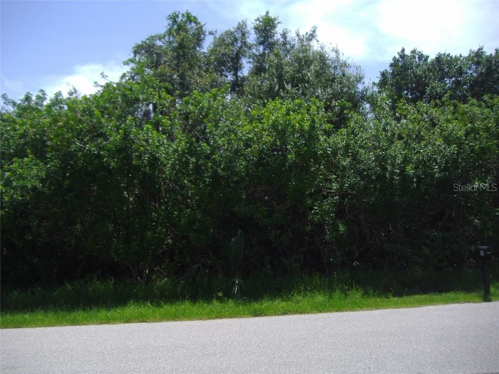 255 Capatola St., Port Charlotte, FL 33948