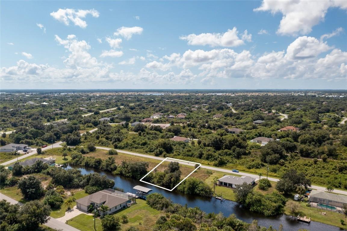 13590 Allamanda Cir., Port Charlotte, FL 33981