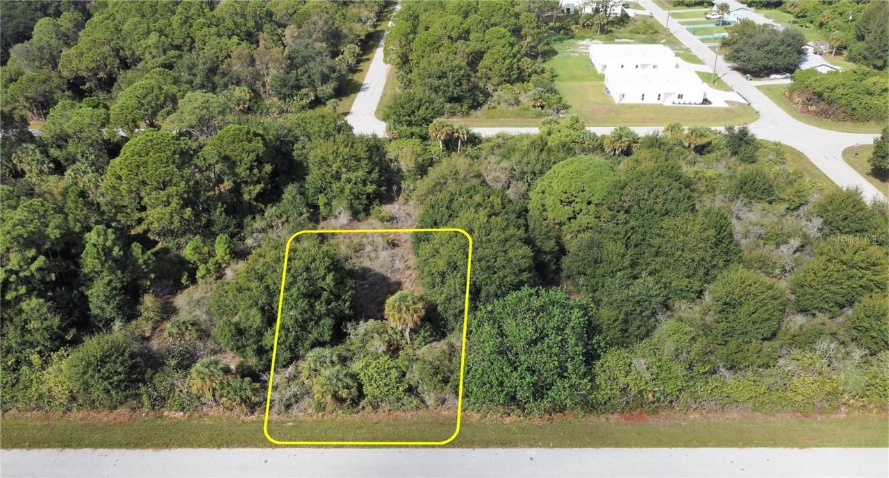 6995 Kaler St., Port Charlotte, FL 33981