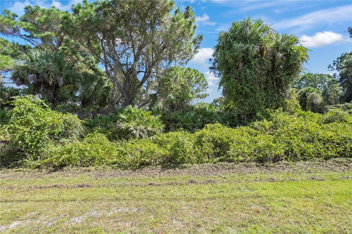 Lot 17 Rolling Rd., North Port, FL 34288