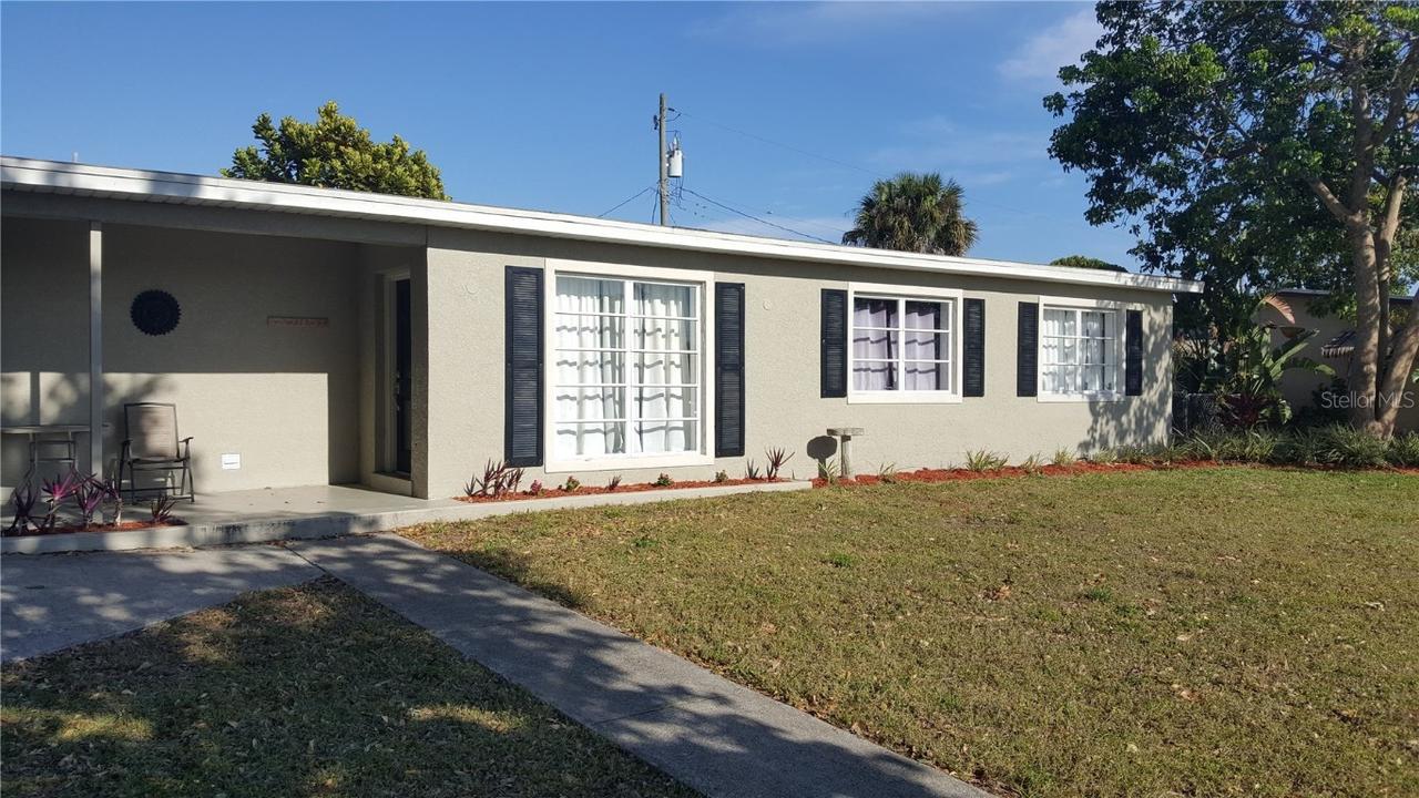2182 Bragg Ct., Port Charlotte, FL 33952