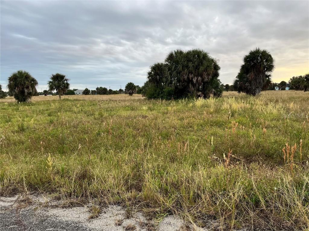 2 Chickadee Ln., Placida, FL 33946