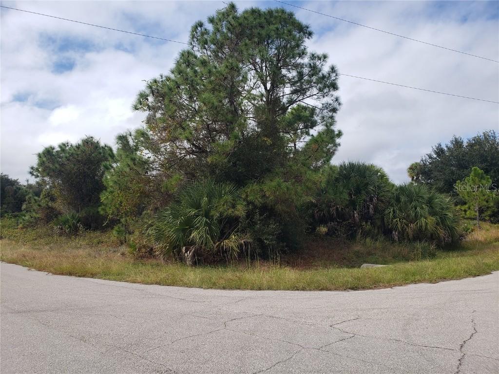 Beechwood Ave Ave., North Port, FL 34288