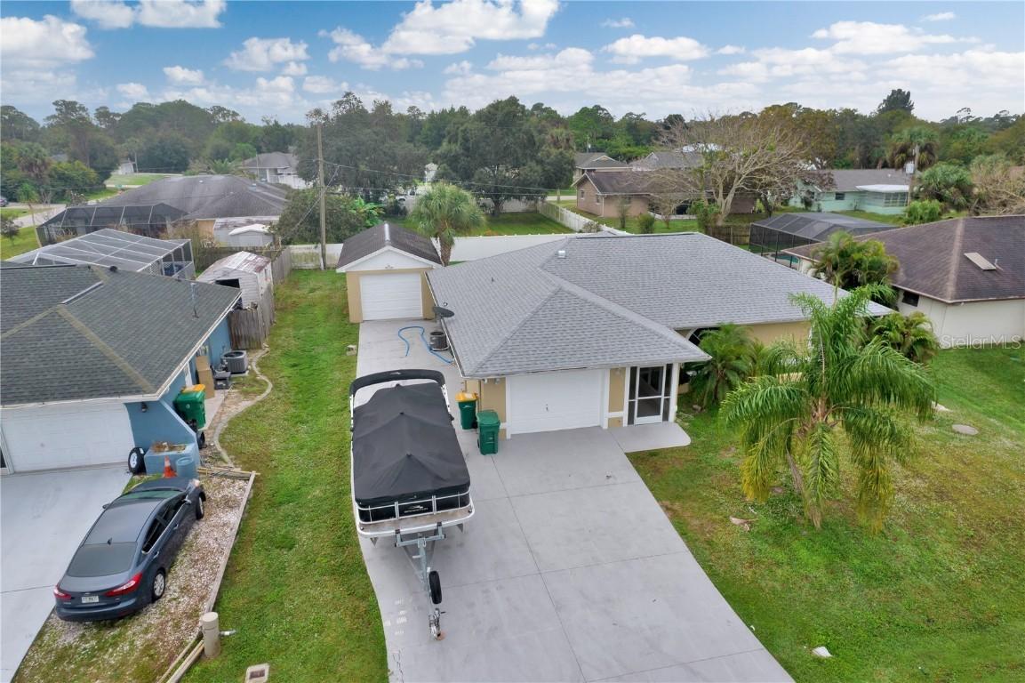 909 Springview Ave., Port Charlotte, FL 33948