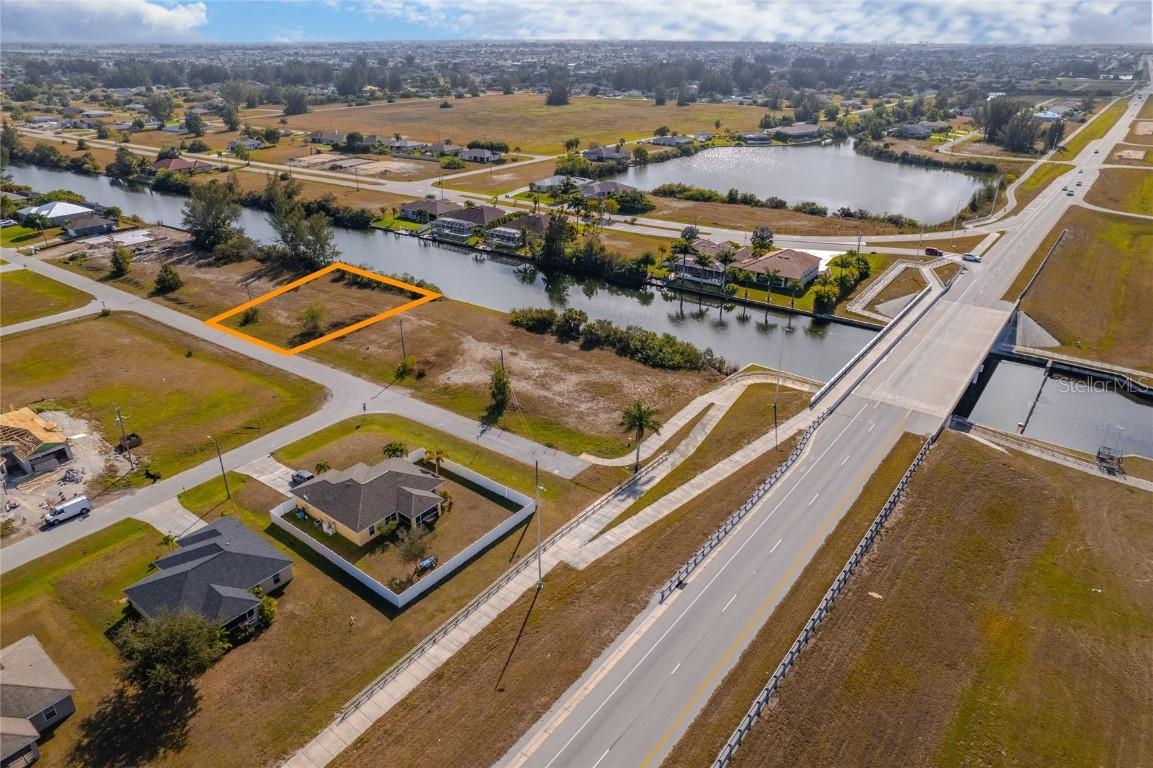 3106 NW 14th Ter., Cape Coral, FL 33993