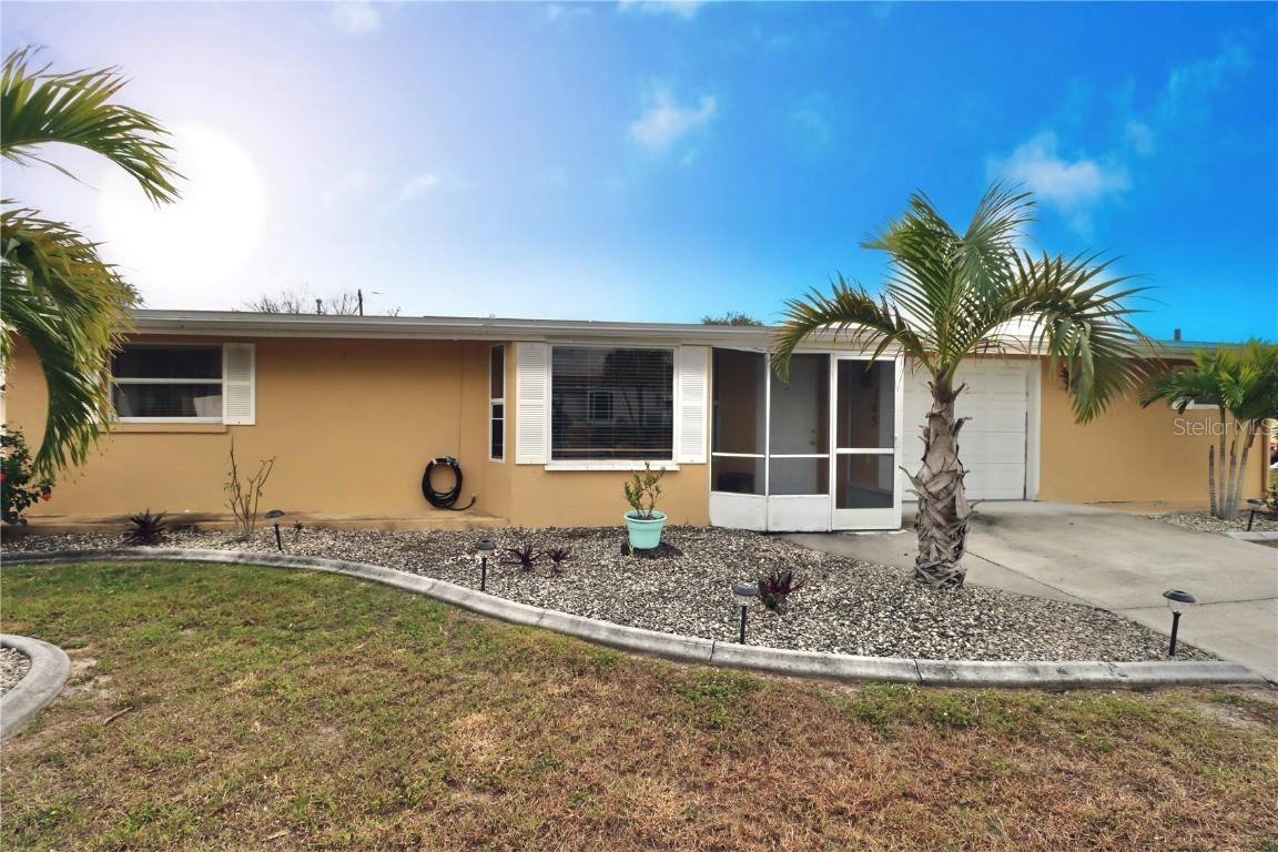 145 Bedford Dr., Port Charlotte, FL 33952