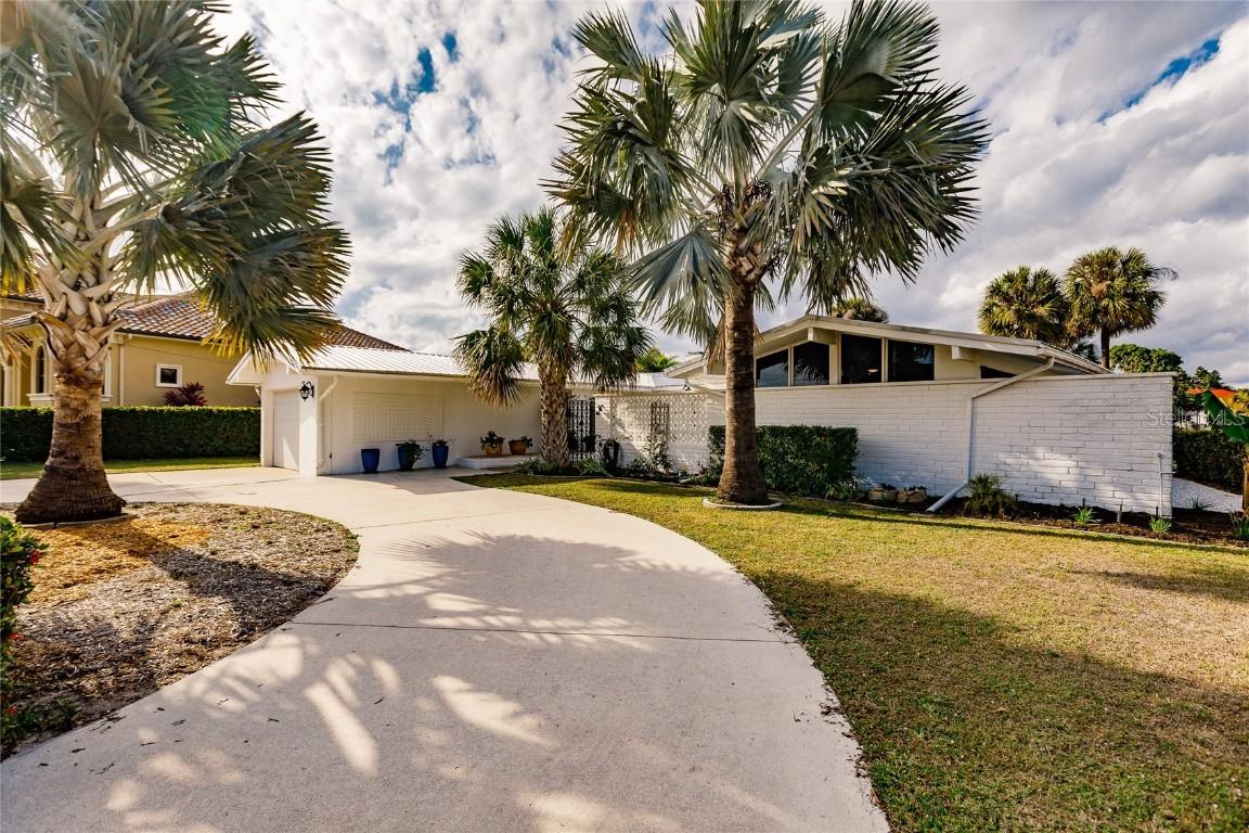 1960 W Marion Ave., Punta Gorda, FL 33950