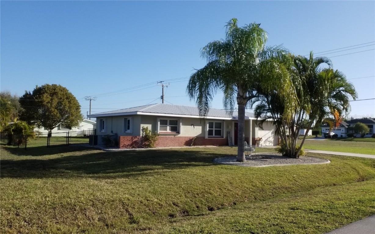 516 Dolphin Pkwy., Punta Gorda, FL 33950