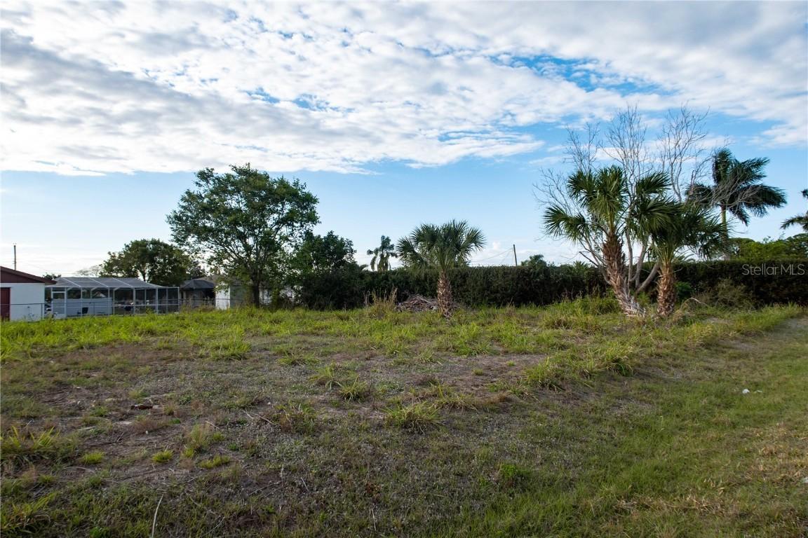124 Francis Dr., Port Charlotte, FL 33952