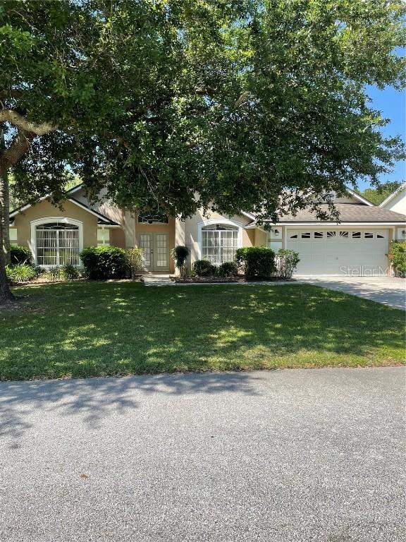 566 Montana Ave., Davenport, FL 33897