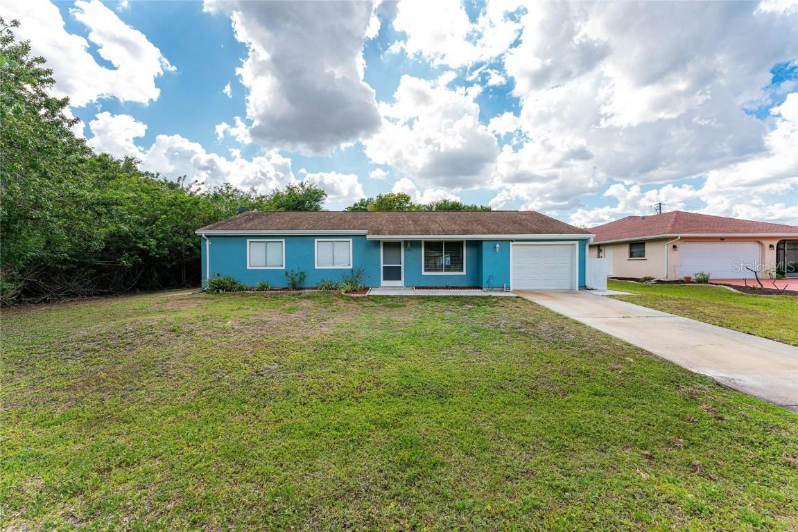 1195 Rizzo St., Port Charlotte, FL 33952