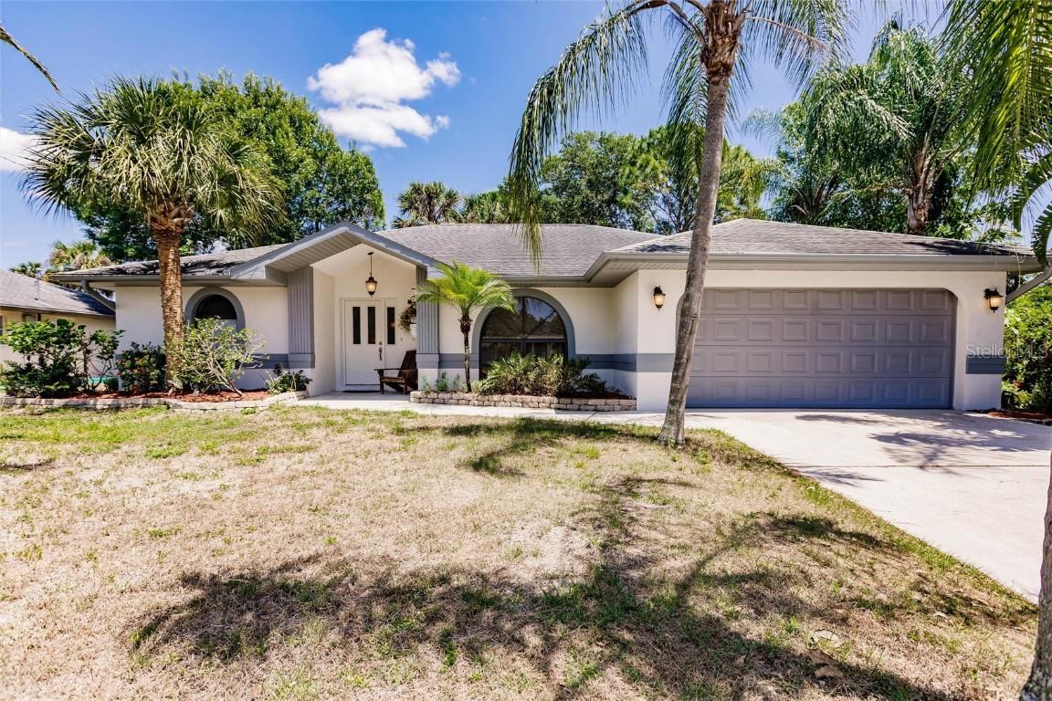 2042 Midnight St., Port Charlotte, FL 33948