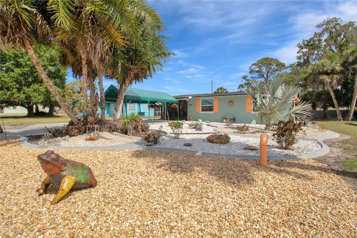 320 E Fray St., Englewood, FL 34223