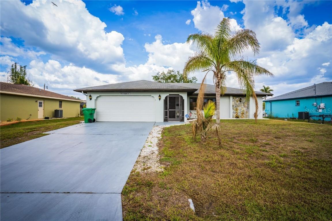 1186 Stamford St., Port Charlotte, FL 33952